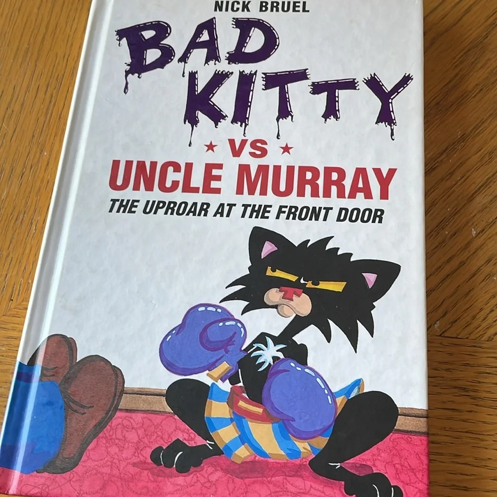 5 Bad Kitty Chapter Books - Picture 4 of 11